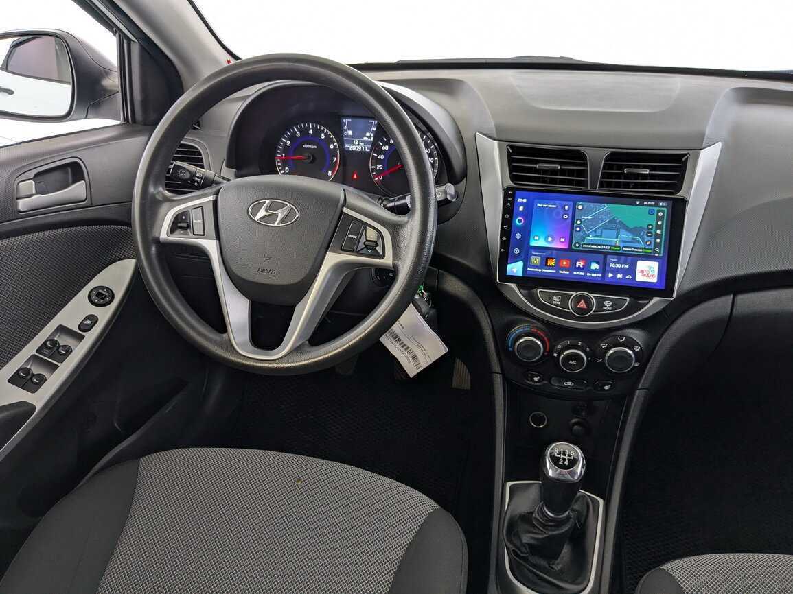 Hyundai Solaris б/у, 2013, Механическая. Фото: #21