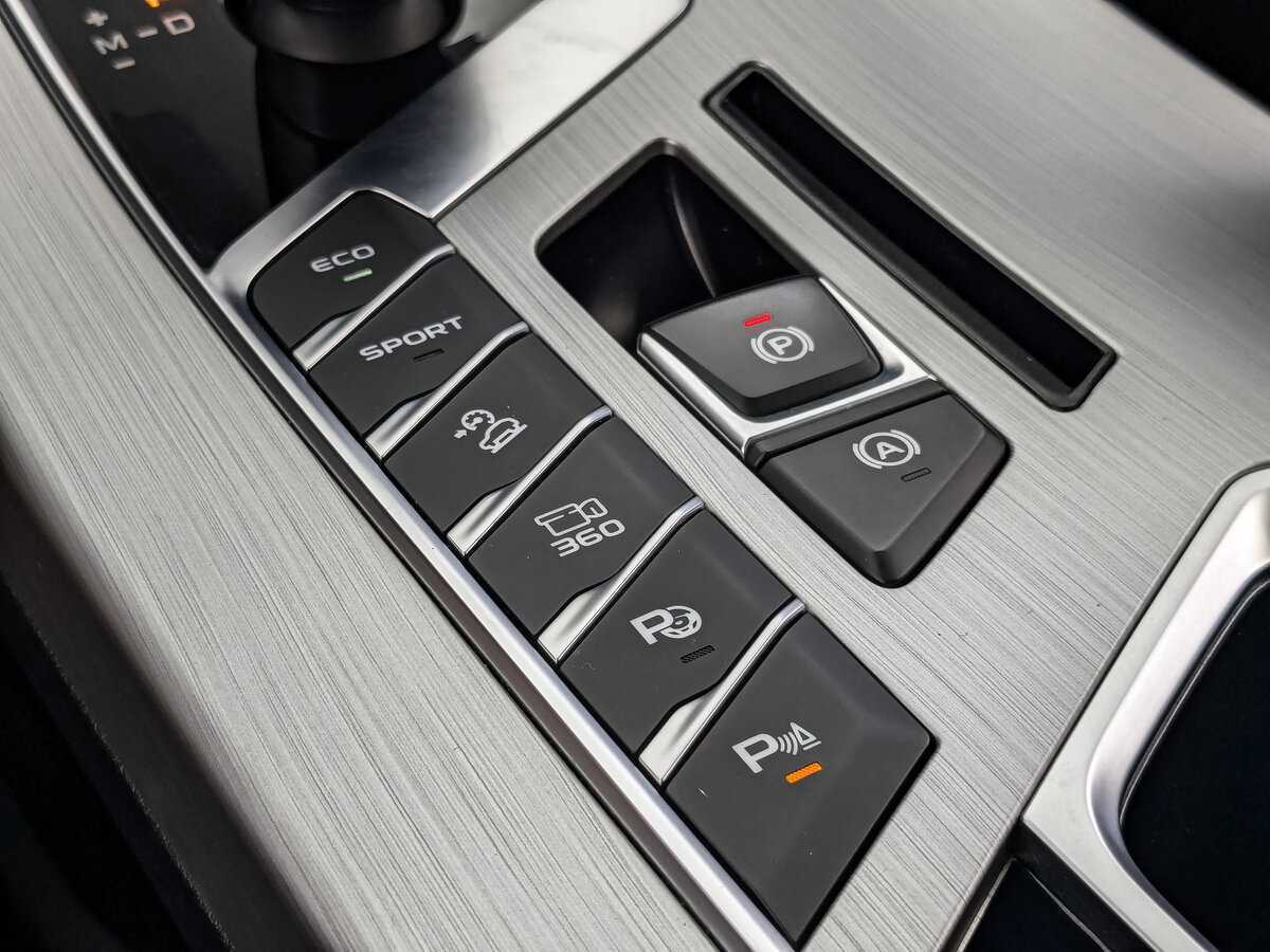 Geely Coolray б/у, 2021, Роботизированная. Фото: #14