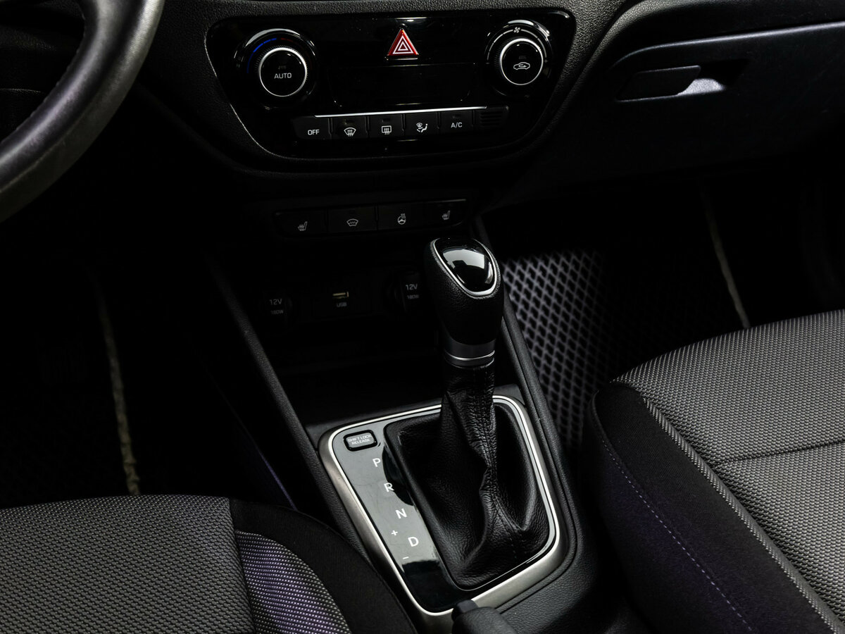 Hyundai Solaris б/у, 2021, Автоматическая. Фото: #9