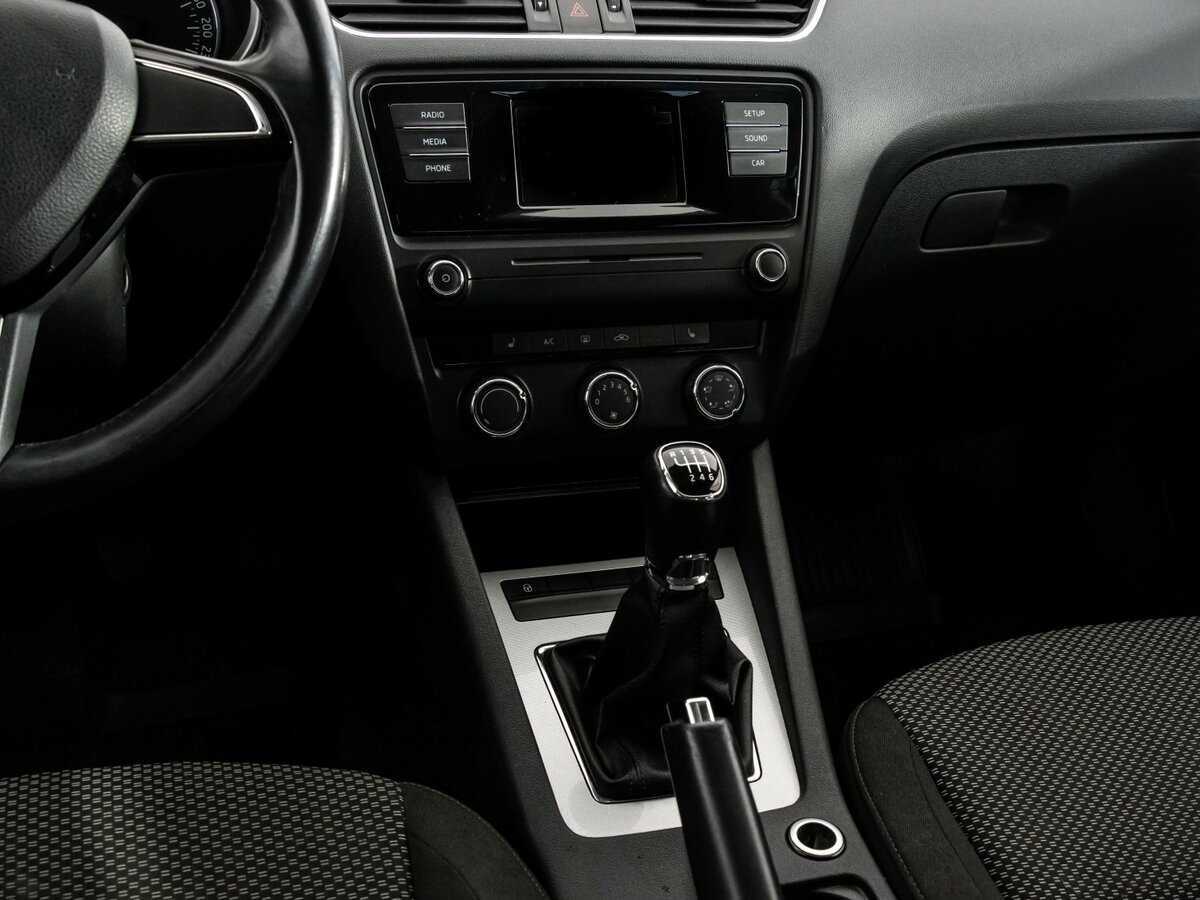 Skoda Octavia б/у, 2017, Механическая. Фото: #10
