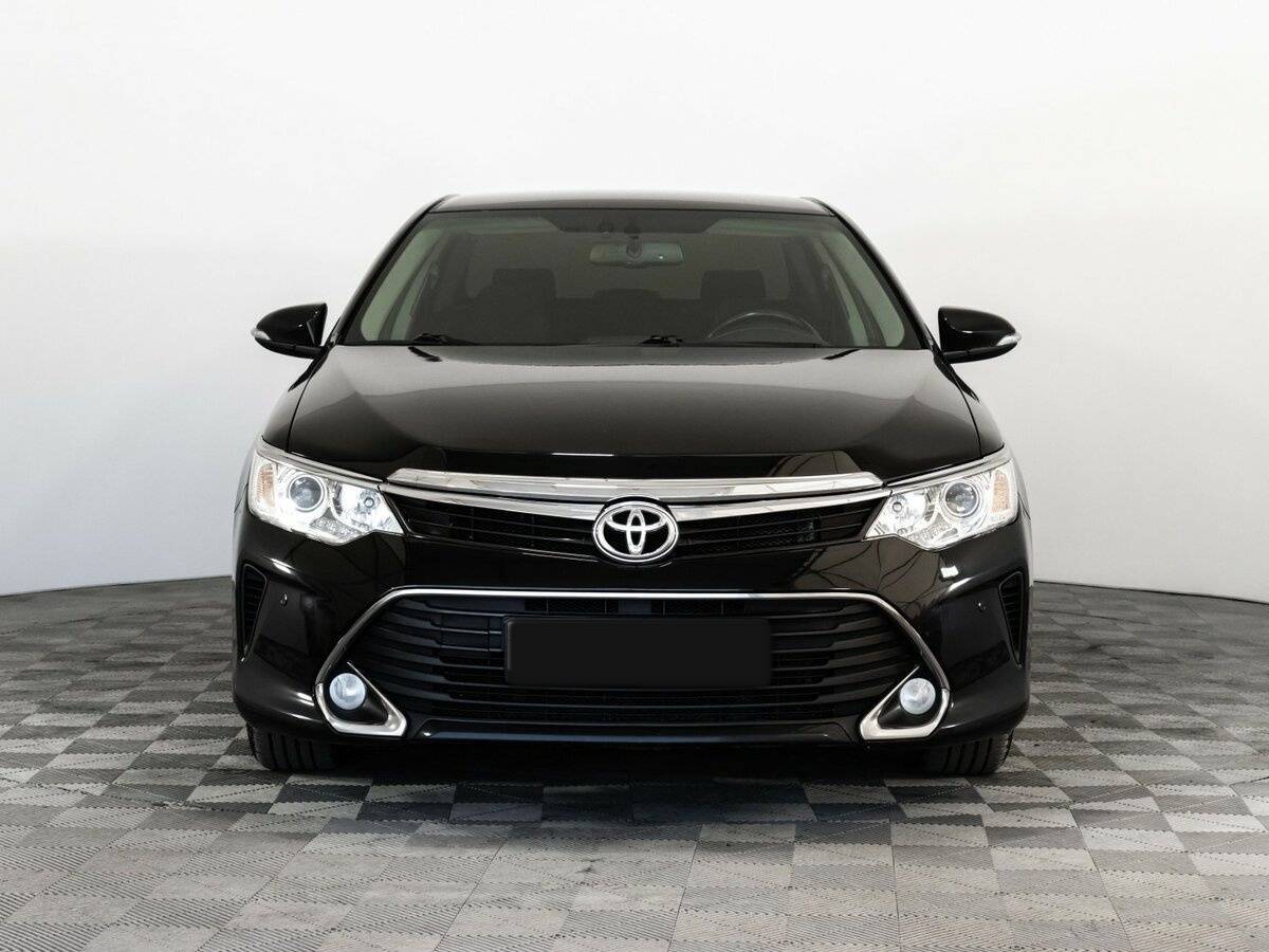Toyota Camry б/у, 2017, Автоматическая. Фото: #1