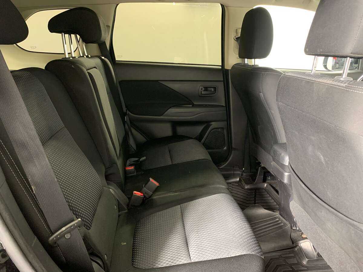 Mitsubishi Outlander б/у, 2018, Вариатор. Фото: #15