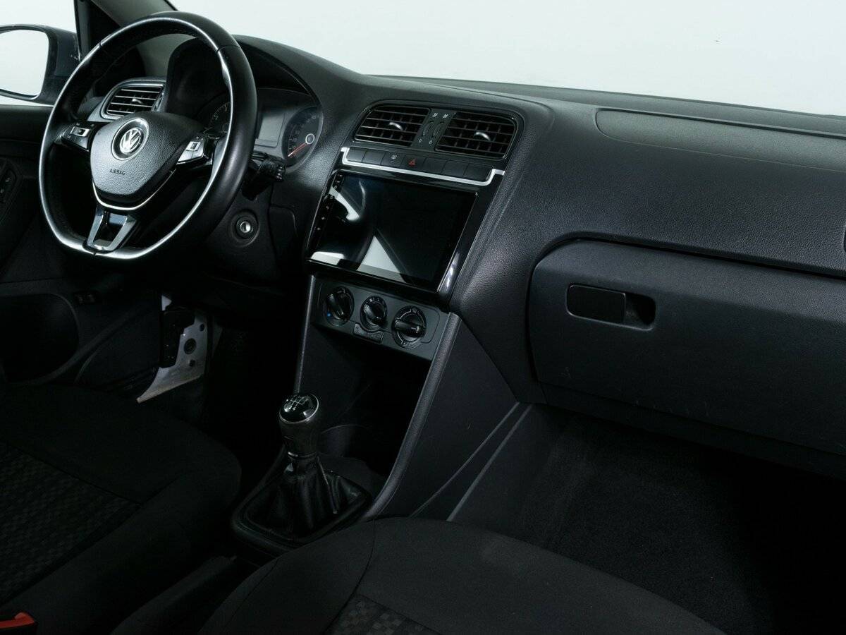 Volkswagen Polo б/у, 2018, Механическая. Фото: #7