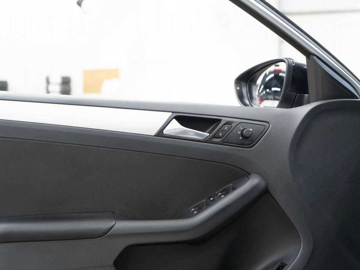 Volkswagen Jetta б/у, 2013, Автоматическая. Фото: #15