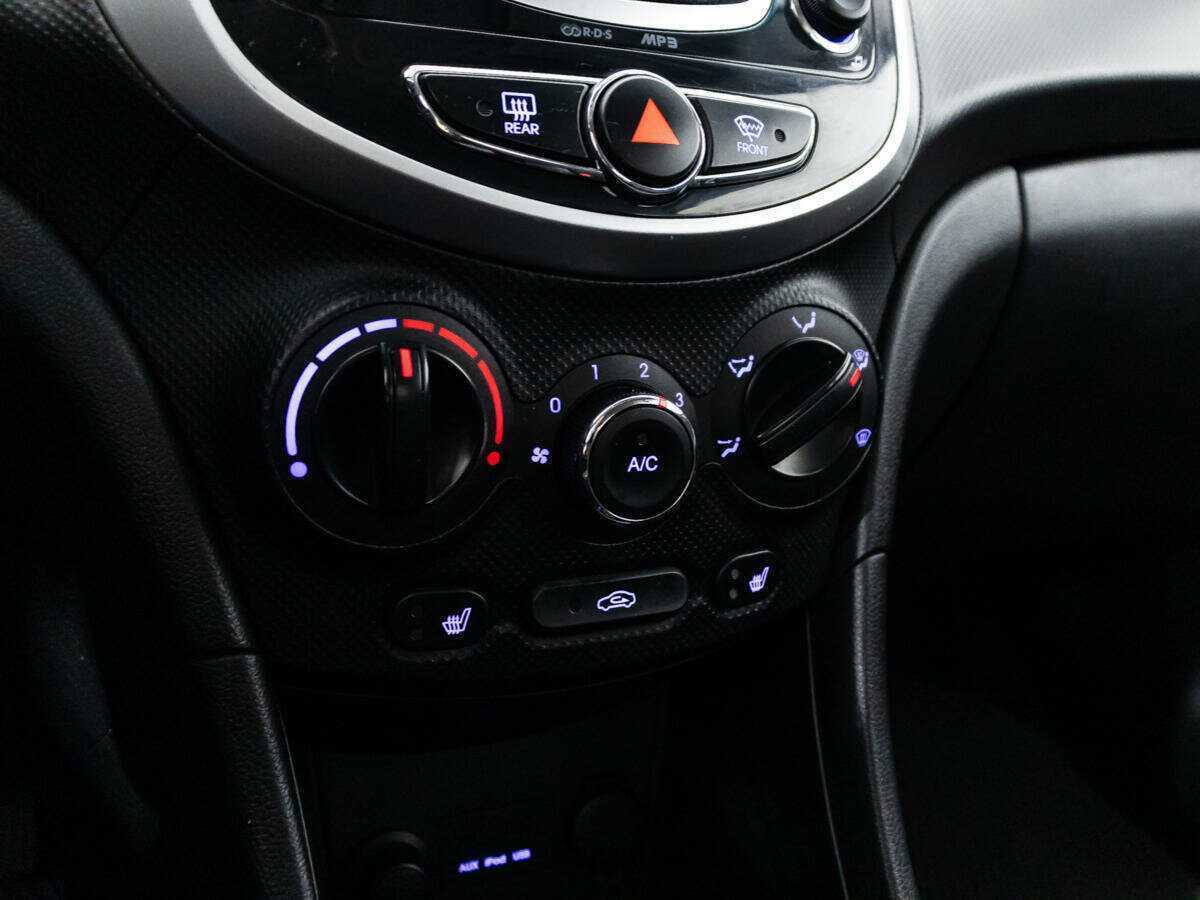 Hyundai Solaris б/у, 2014, Автоматическая. Фото: #15