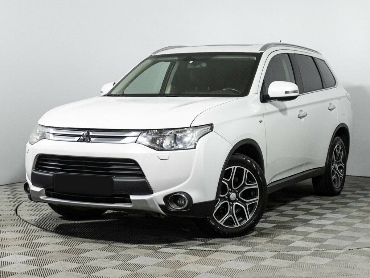 Mitsubishi Outlander б/у, 2014, Автоматическая. Фото: #0