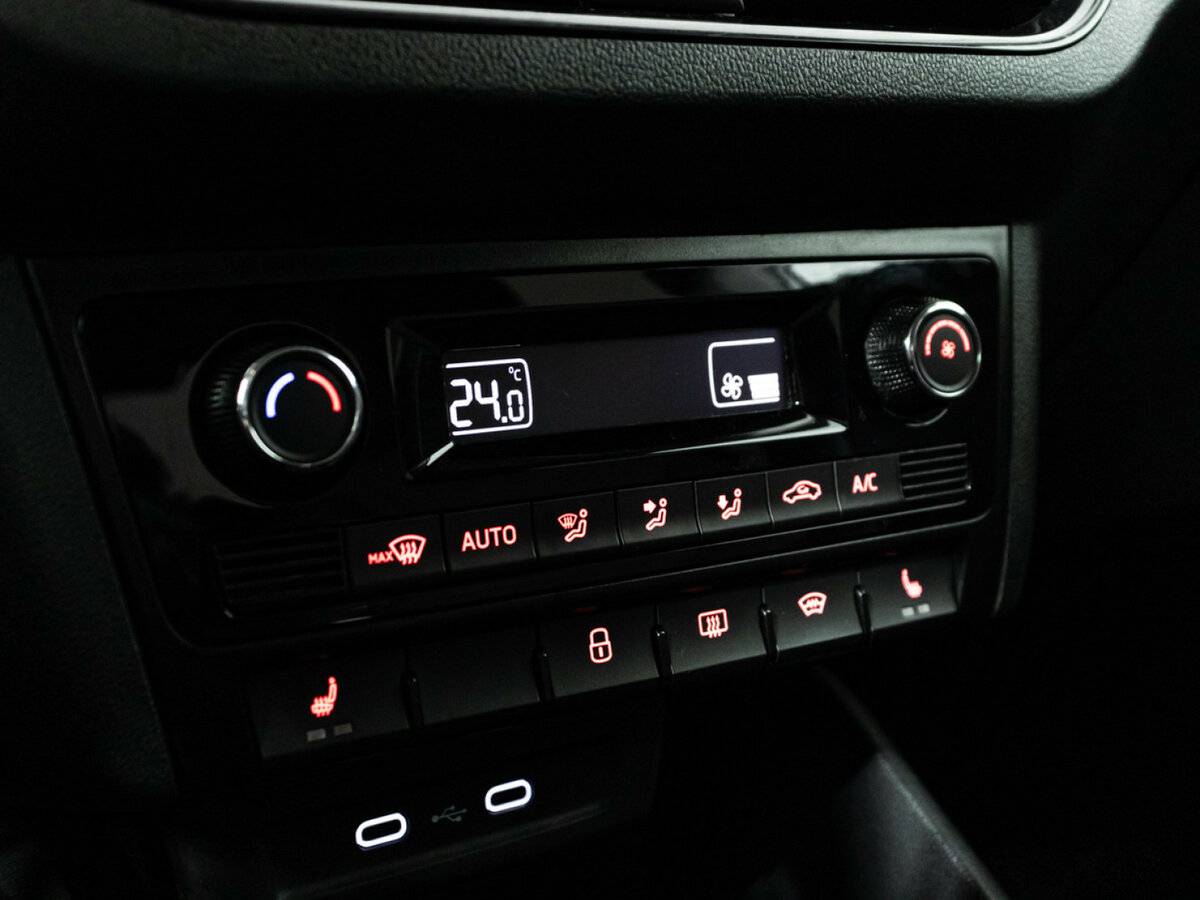 Volkswagen Polo б/у, 2021, Автоматическая. Фото: #14