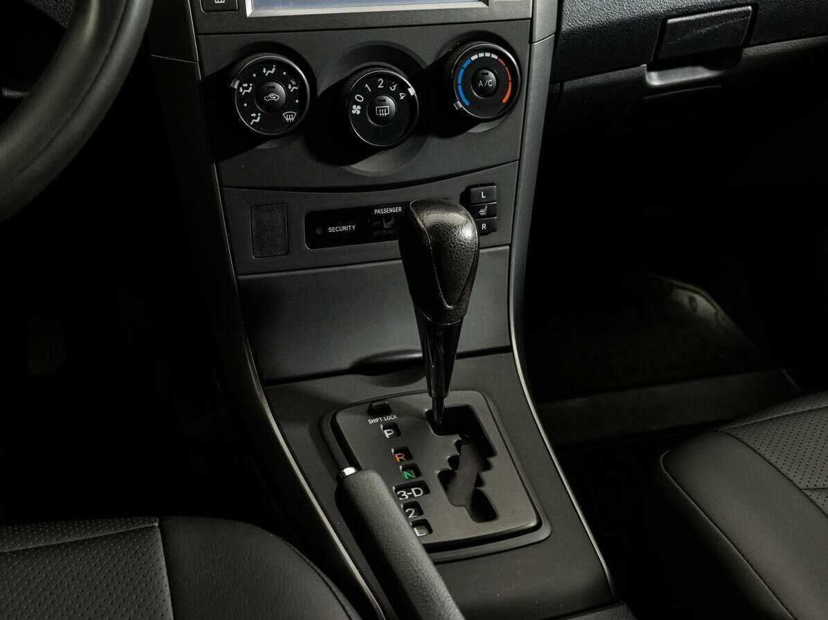 Toyota Corolla б/у, 2012, Автоматическая. Фото: #11