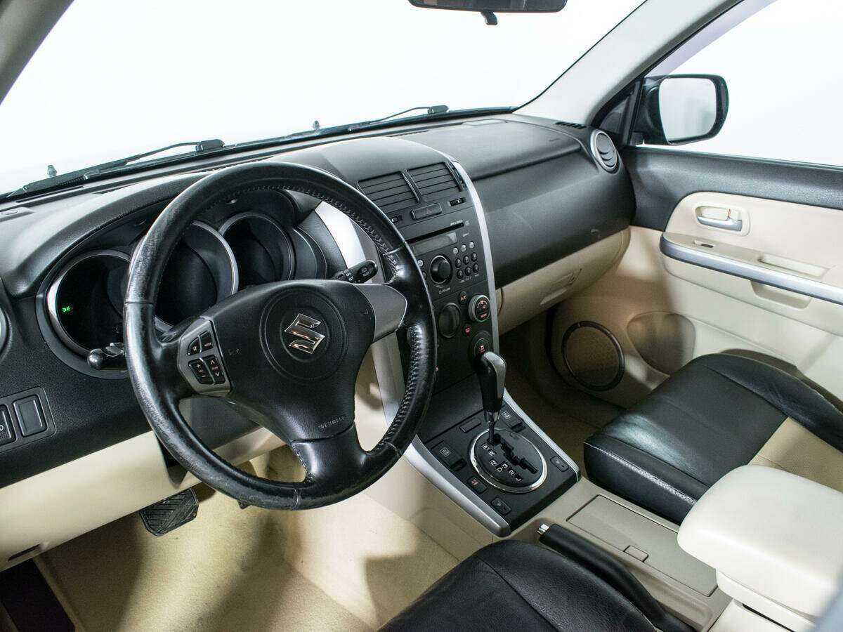Suzuki Grand Vitara б/у, 2013, Автоматическая. Фото: #12