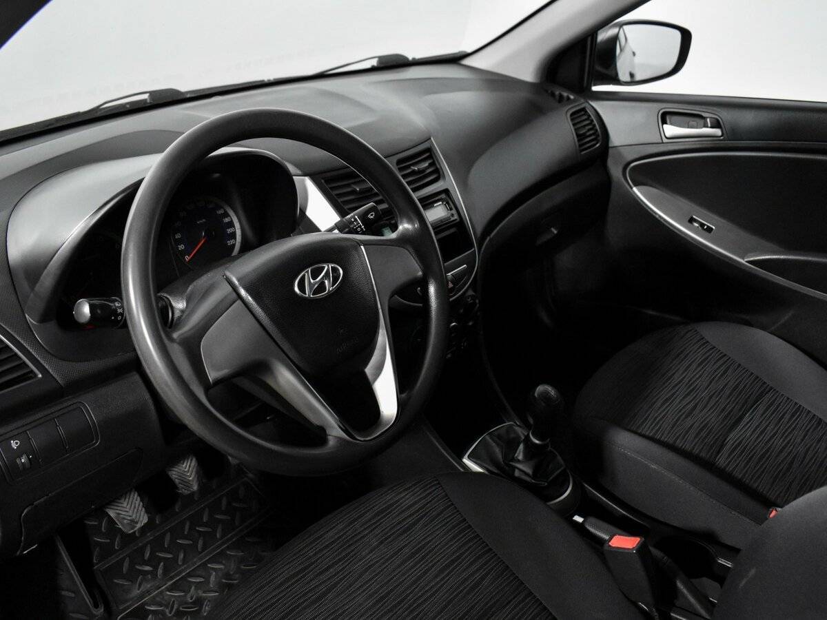 Hyundai Solaris б/у, 2014, Механическая. Фото: #8