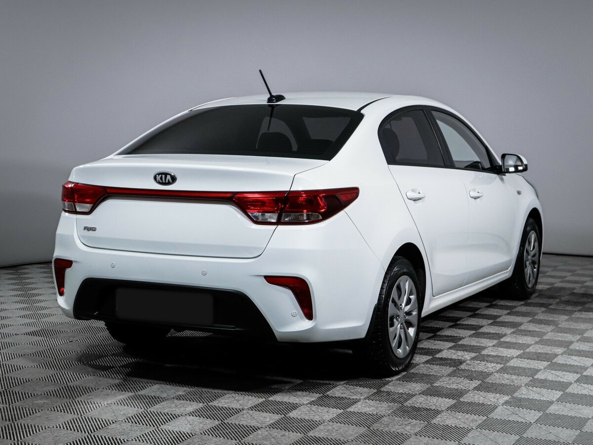 Kia Rio б/у, 2018, Автоматическая. Фото: #3