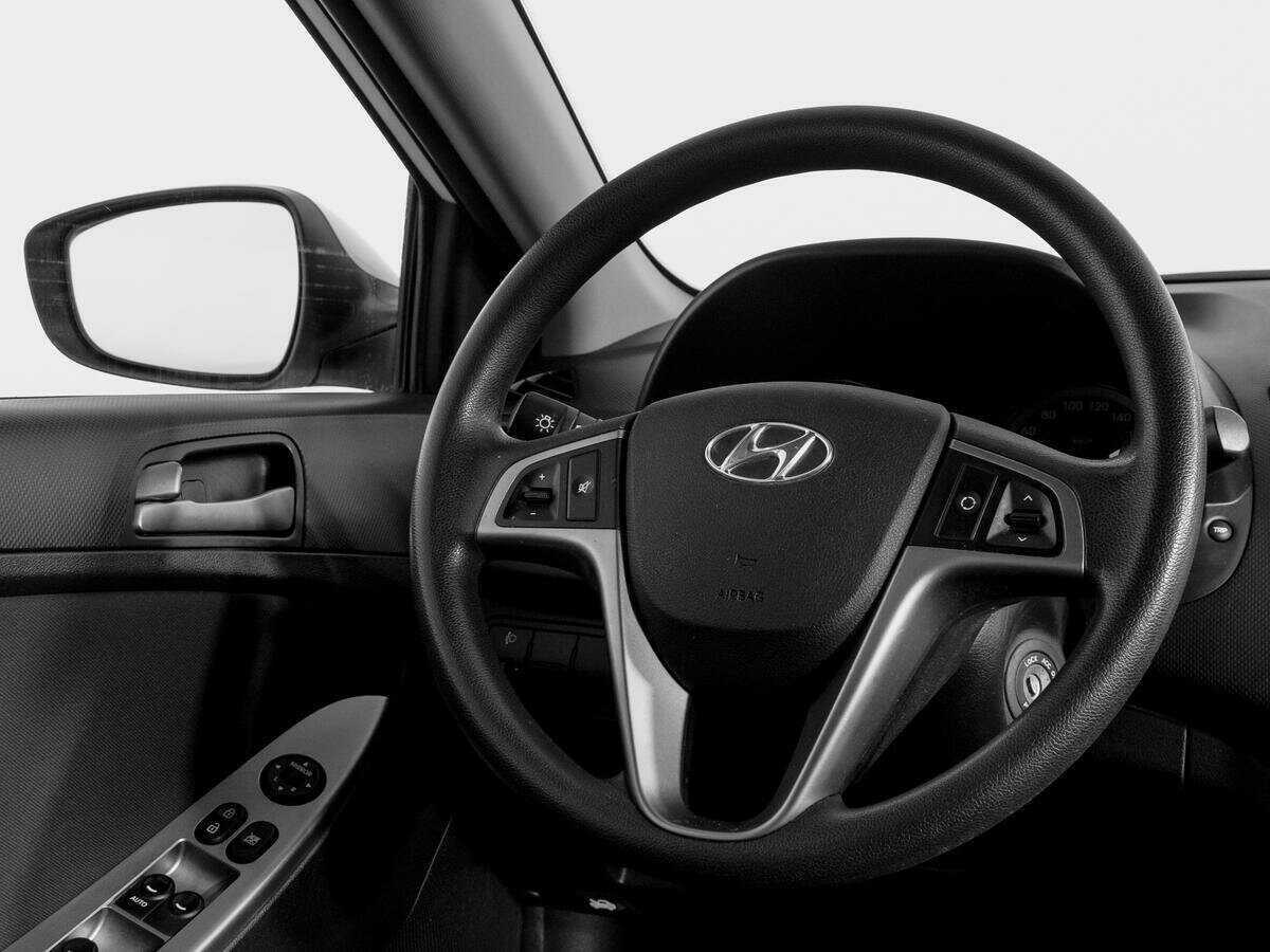 Hyundai Solaris б/у, 2016, Механическая. Фото: #13