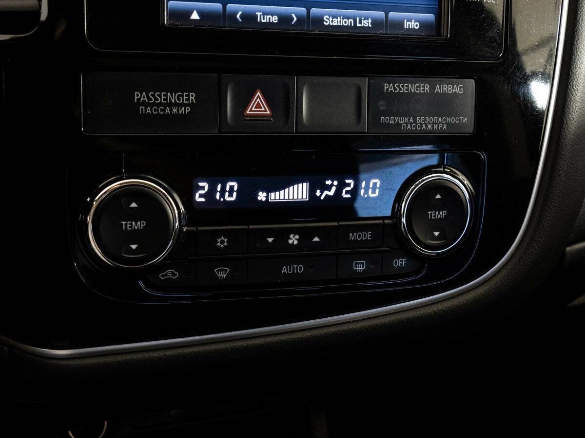 Mitsubishi Outlander б/у, 2014, Вариатор. Фото: #10