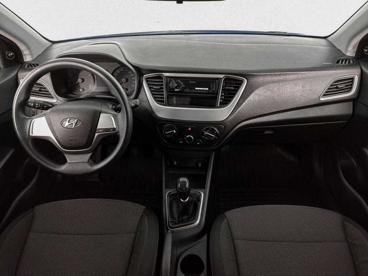 Hyundai Solaris б/у, 2018, Механическая. Фото: #13