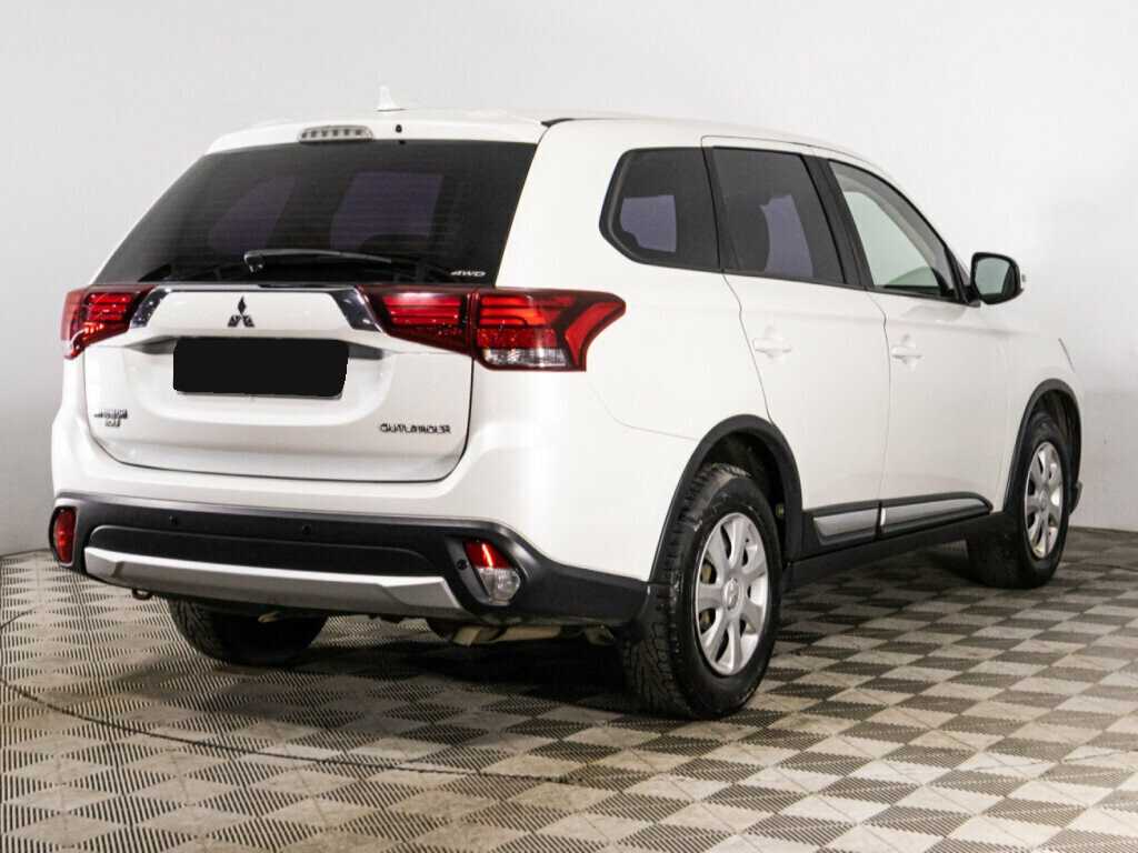 Mitsubishi Outlander б/у, 2018, Вариатор. Фото: #4
