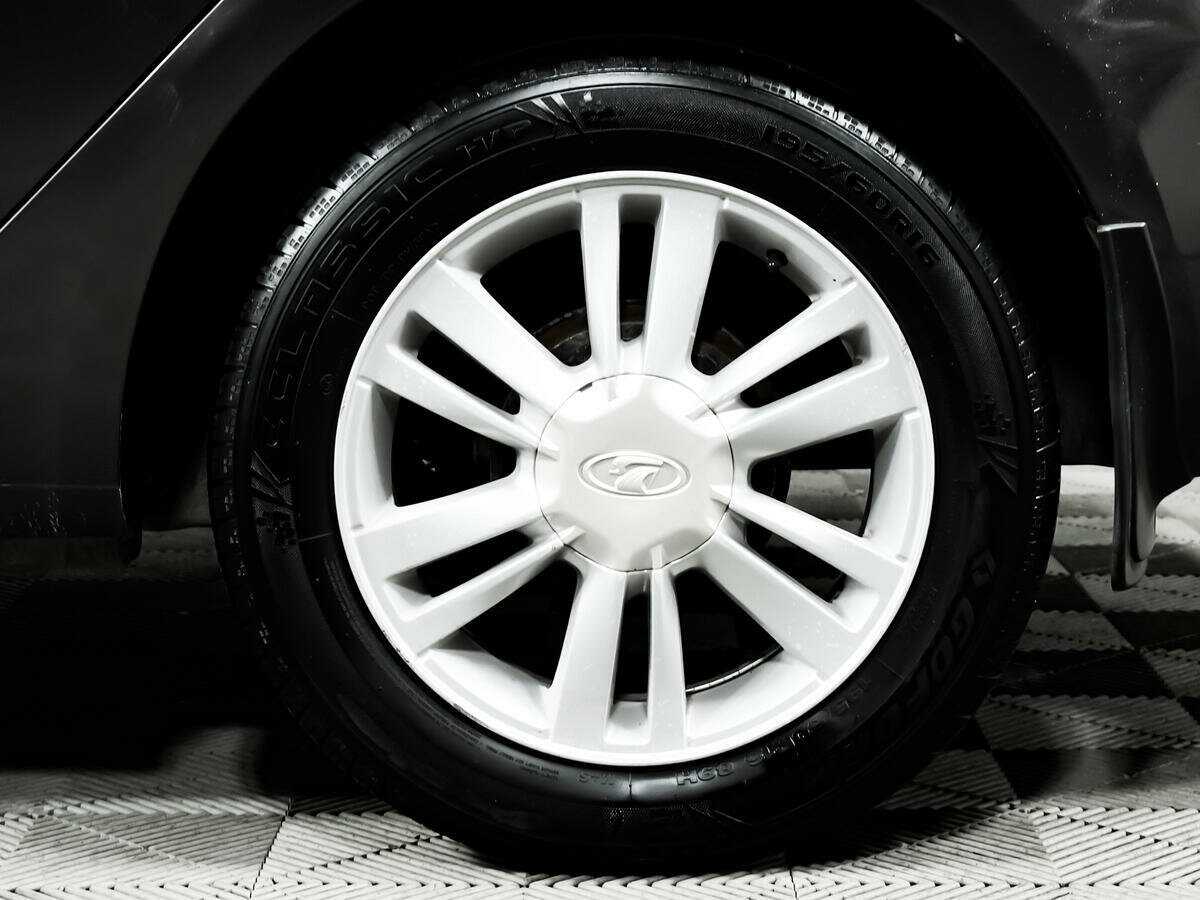 Lada (ВАЗ) Vesta б/у, 2017, Механическая. Фото: #13