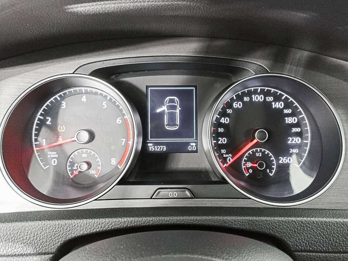 Volkswagen Golf б/у, 2013, Механическая. Фото: #10