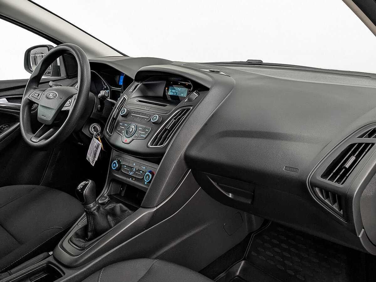 Ford Focus б/у, 2017, Механическая. Фото: #10