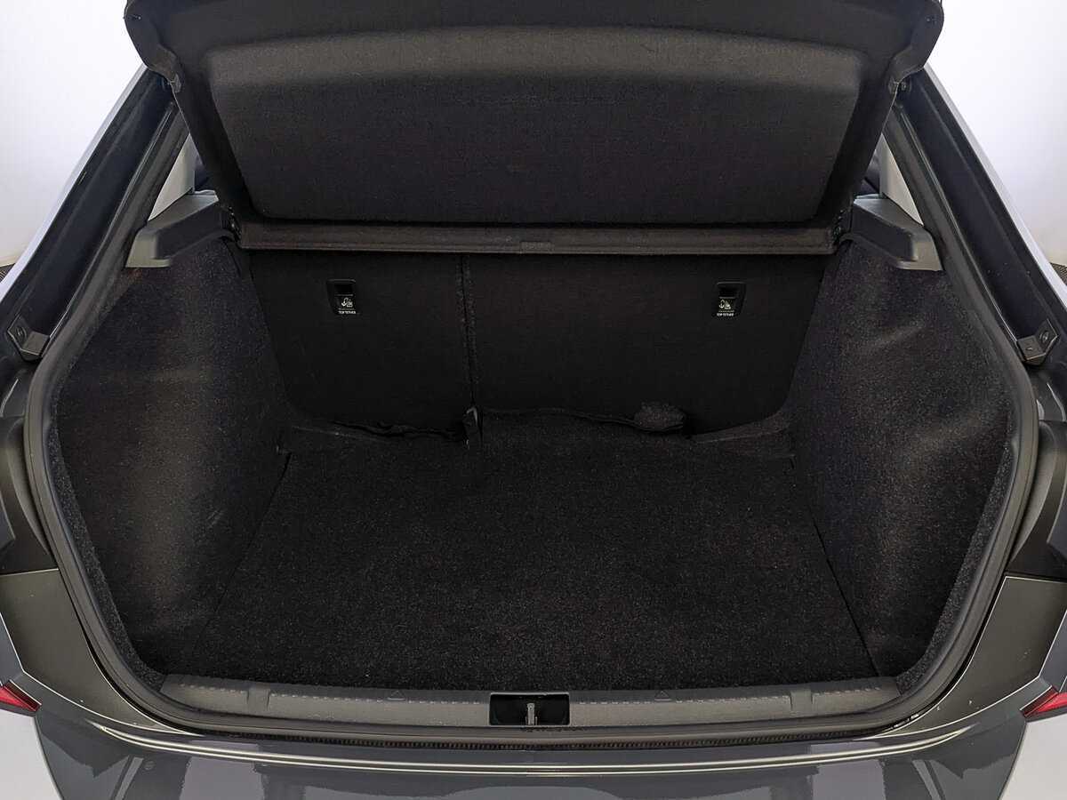 Volkswagen Polo б/у, 2021, Автоматическая. Фото: #9