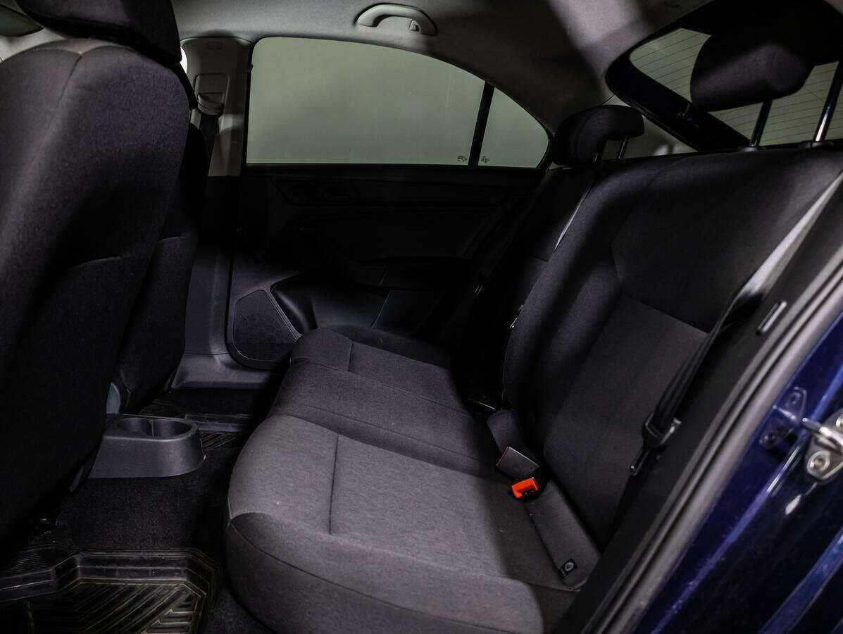 Skoda Rapid б/у, 2015, Механическая. Фото: #8