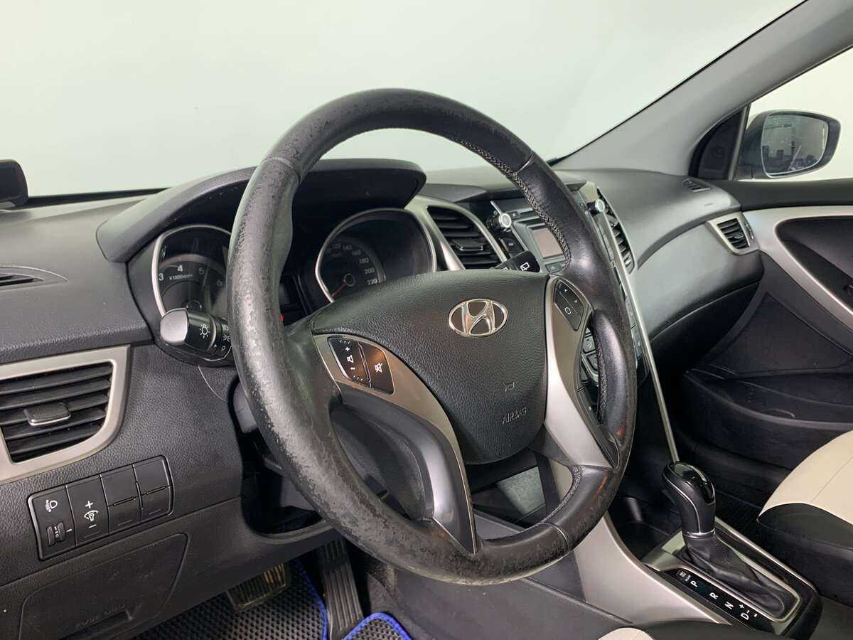 Hyundai i30 б/у, 2012, Автоматическая. Фото: #8