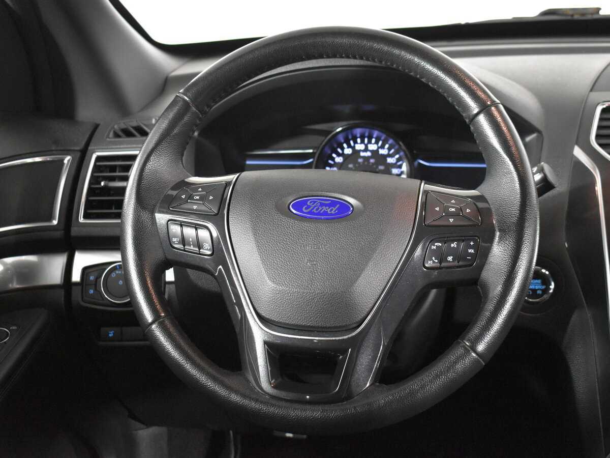 Ford Explorer б/у, 2018, Автоматическая. Фото: #13