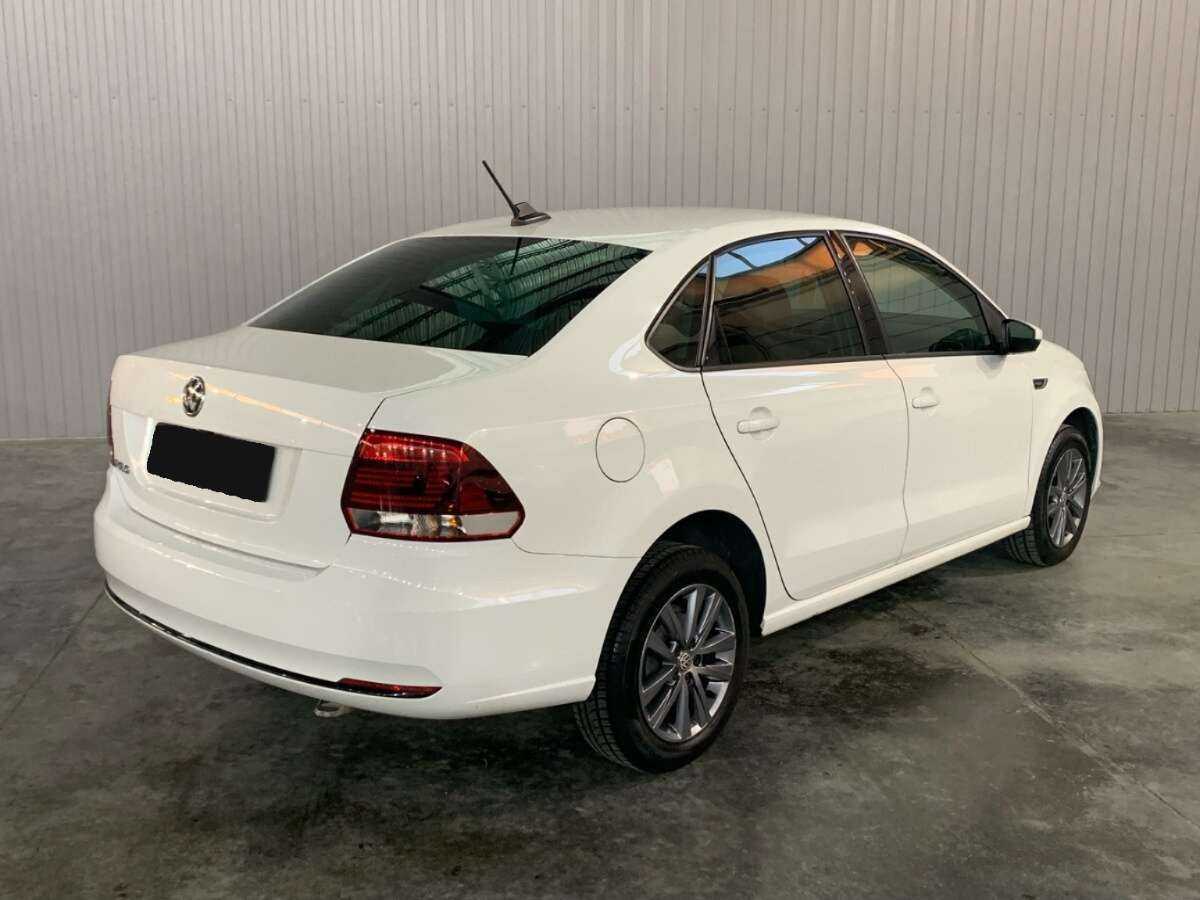 Volkswagen Polo б/у, 2019, Механическая. Фото: #4