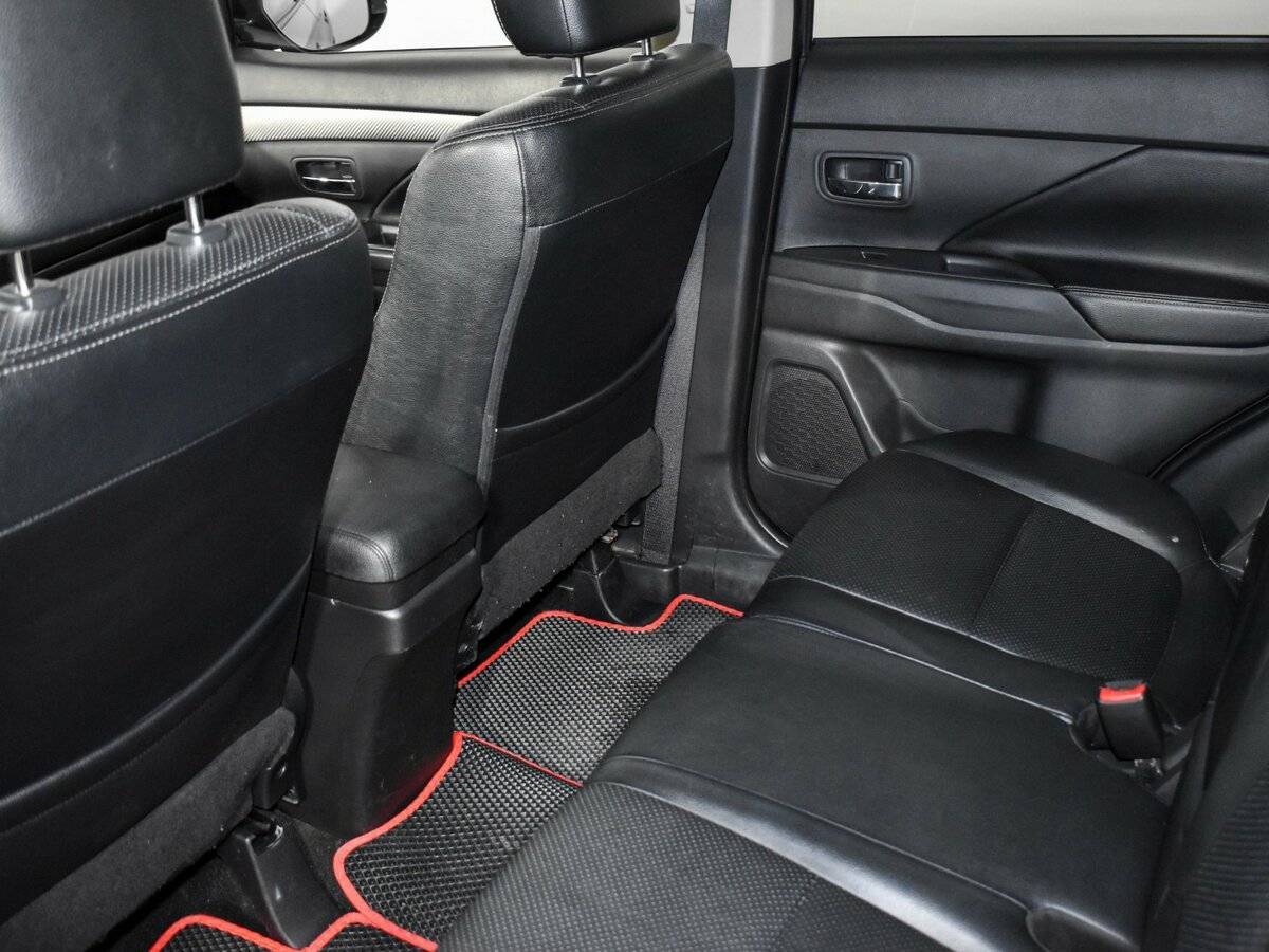 Mitsubishi Outlander б/у, 2014, Вариатор. Фото: #10