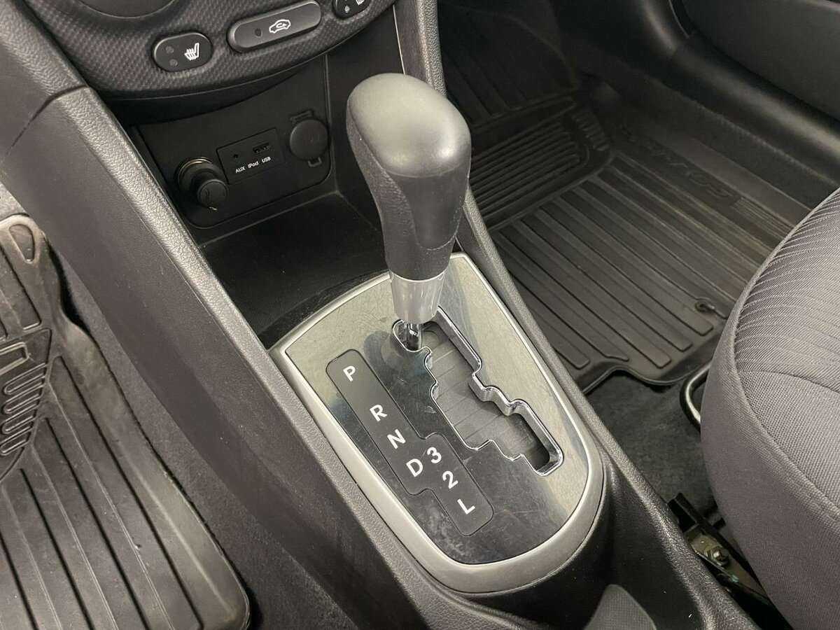 Hyundai Solaris б/у, 2012, Автоматическая. Фото: #12