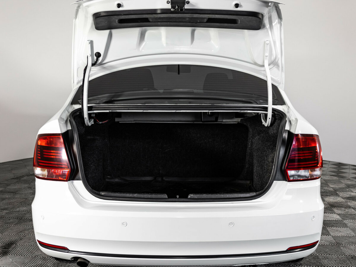 Volkswagen Polo б/у, 2016, Автоматическая. Фото: #13