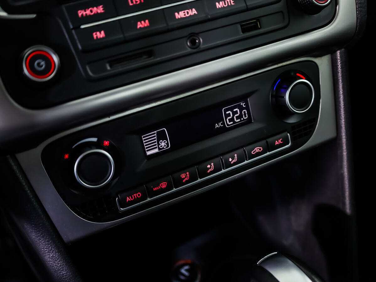 Volkswagen Polo б/у, 2016, Автоматическая. Фото: #12