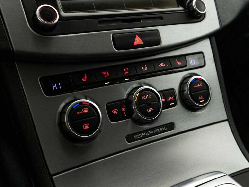 Volkswagen Passat CC б/у, 2014, Роботизированная. Фото: #14