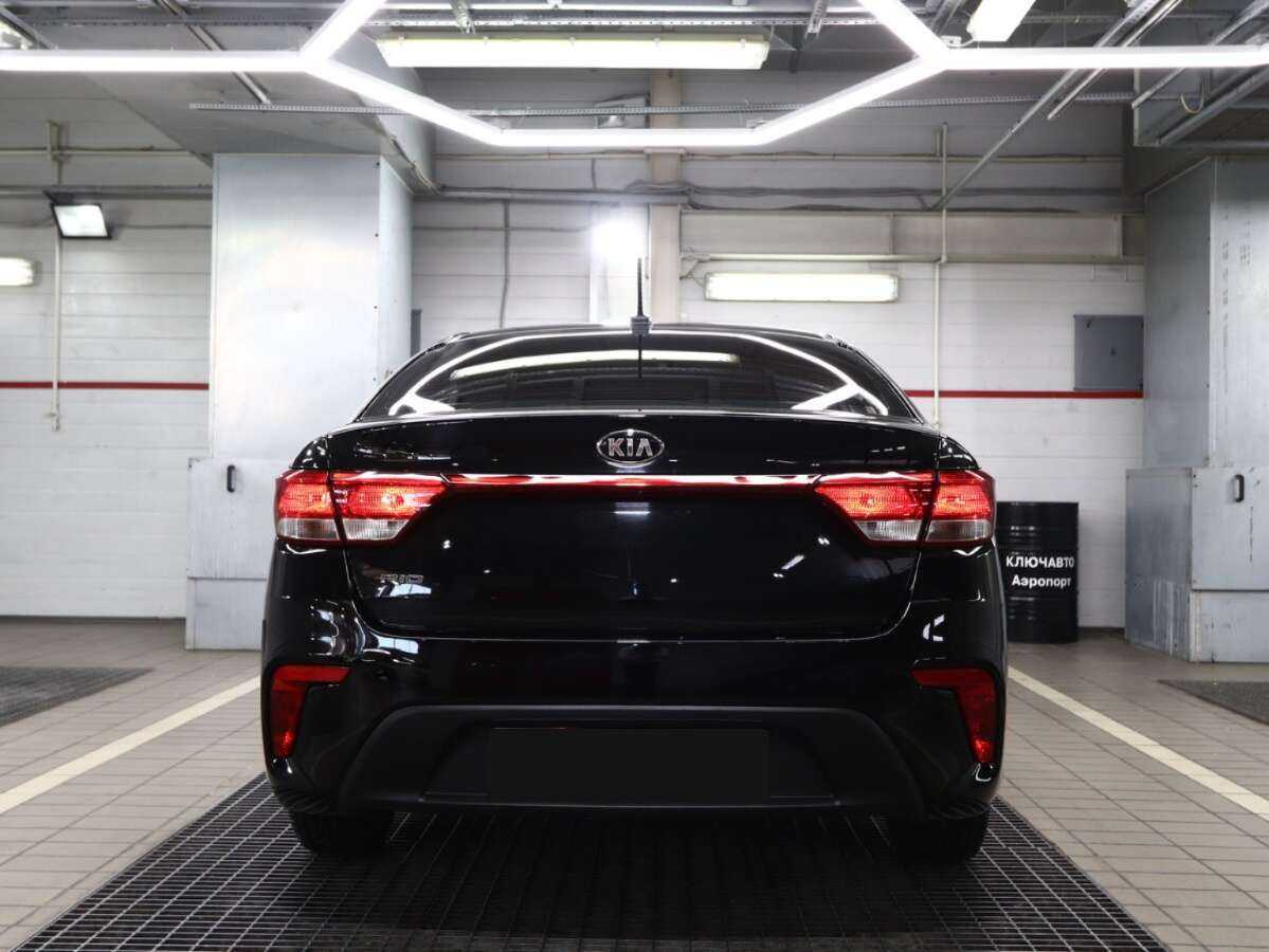 Kia Rio б/у, 2017, Автоматическая. Фото: #3