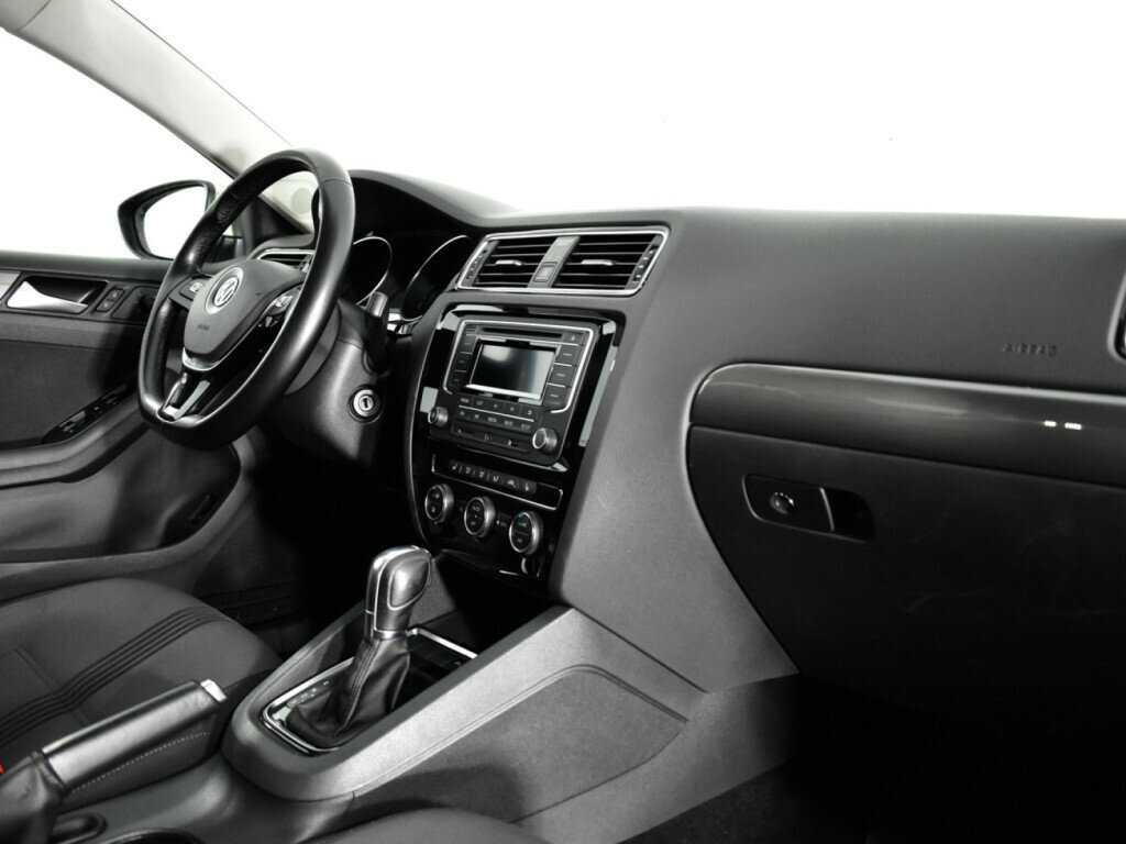 Volkswagen Jetta б/у, 2016, Роботизированная. Фото: #8