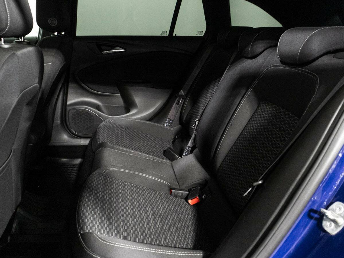 Opel Astra б/у, 2019, Автоматическая. Фото: #9