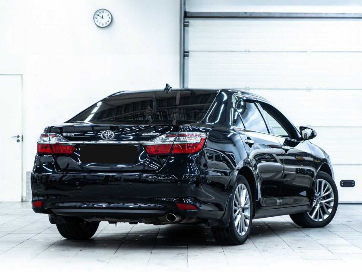 Toyota Camry б/у, 2017, Автоматическая. Фото: #2