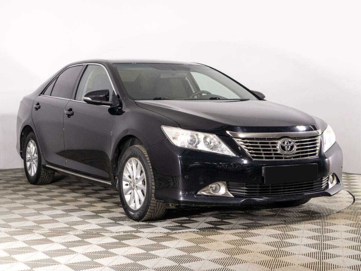 Toyota Camry б/у, 2012, Автоматическая. Фото: #2