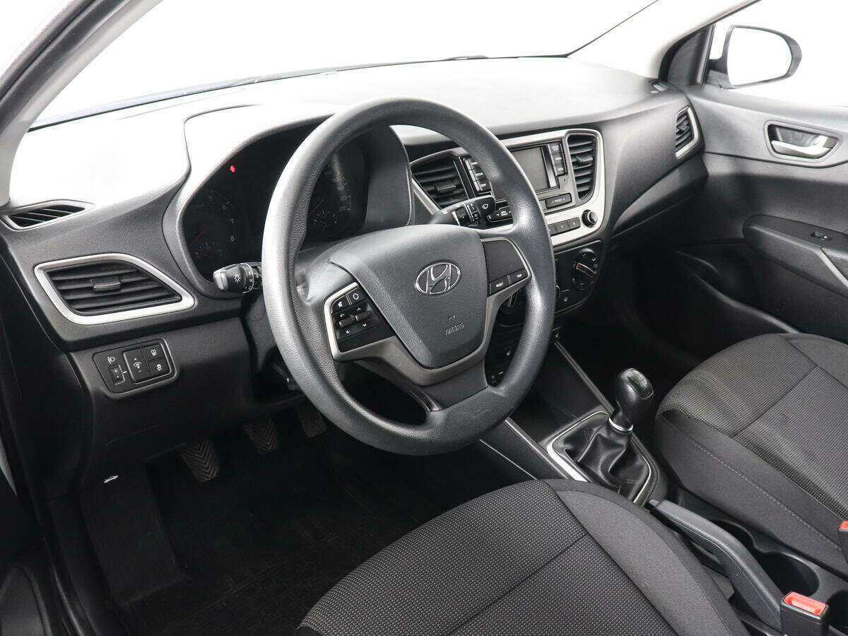 Hyundai Solaris б/у, 2018, Механическая. Фото: #7