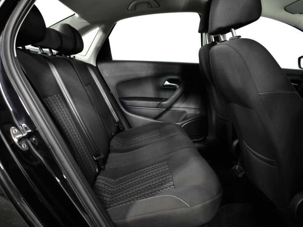 Volkswagen Polo б/у, 2015, Автоматическая. Фото: #9