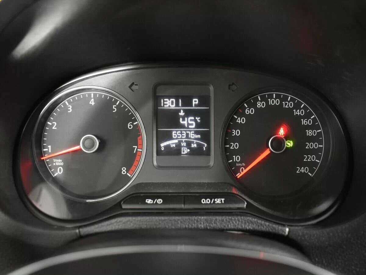 Volkswagen Polo б/у, 2017, Роботизированная. Фото: #11