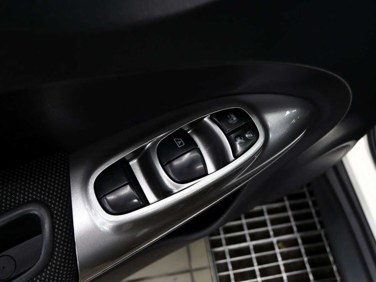 Nissan Juke б/у, 2012, Вариатор. Фото: #13