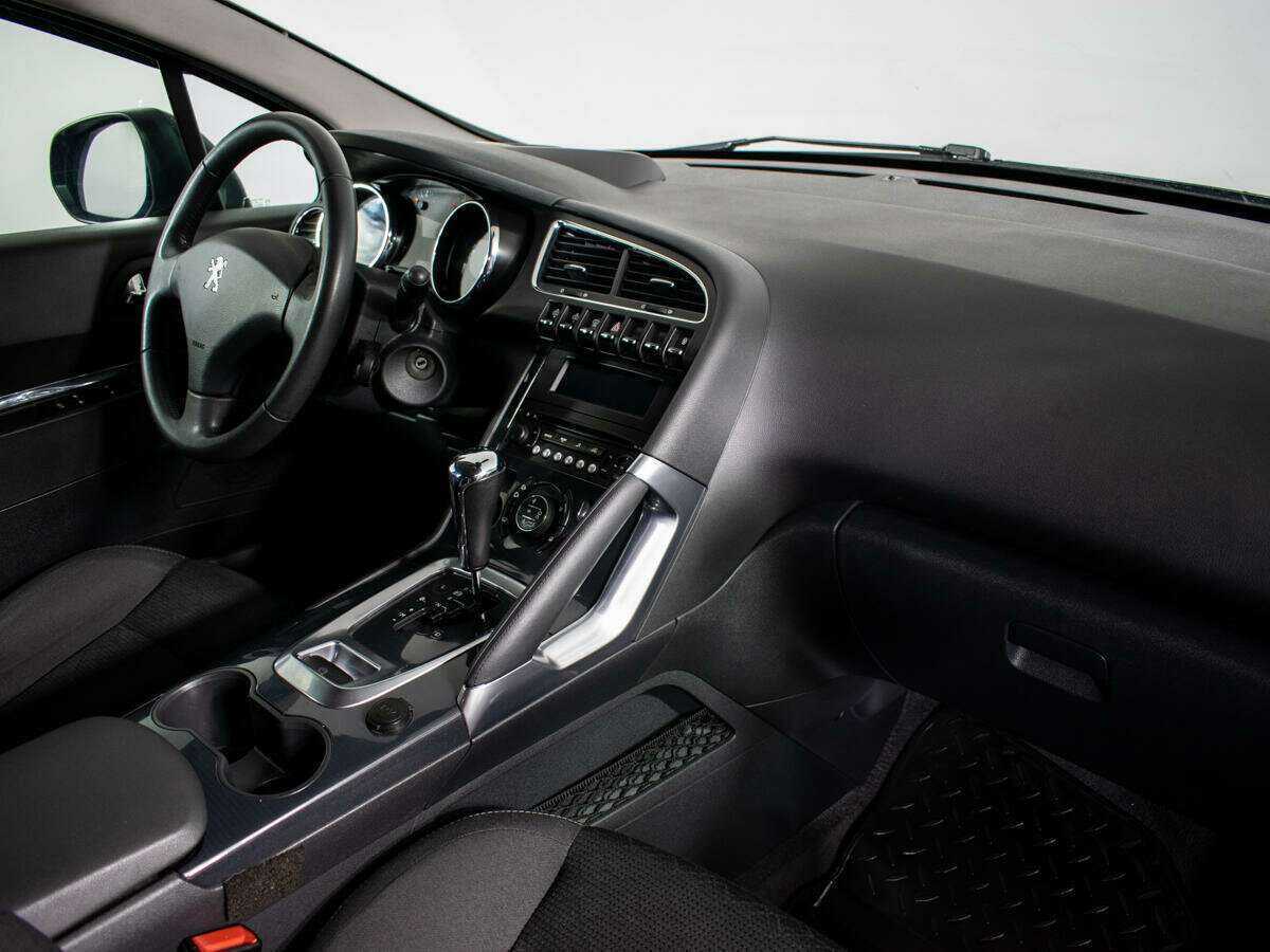 Peugeot 3008 б/у, 2014, Автоматическая. Фото: #8
