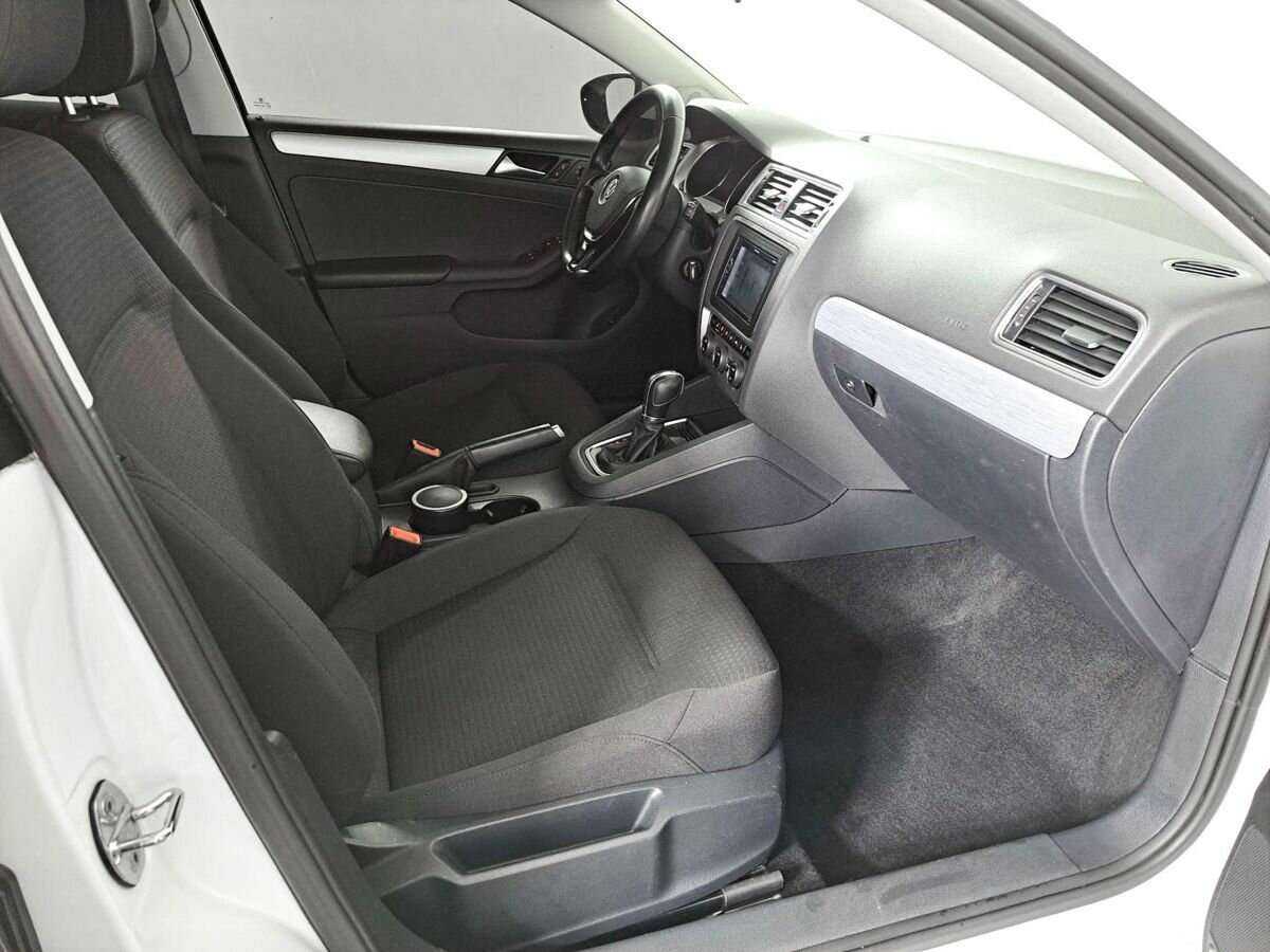 Volkswagen Jetta б/у, 2016, Роботизированная. Фото: #10