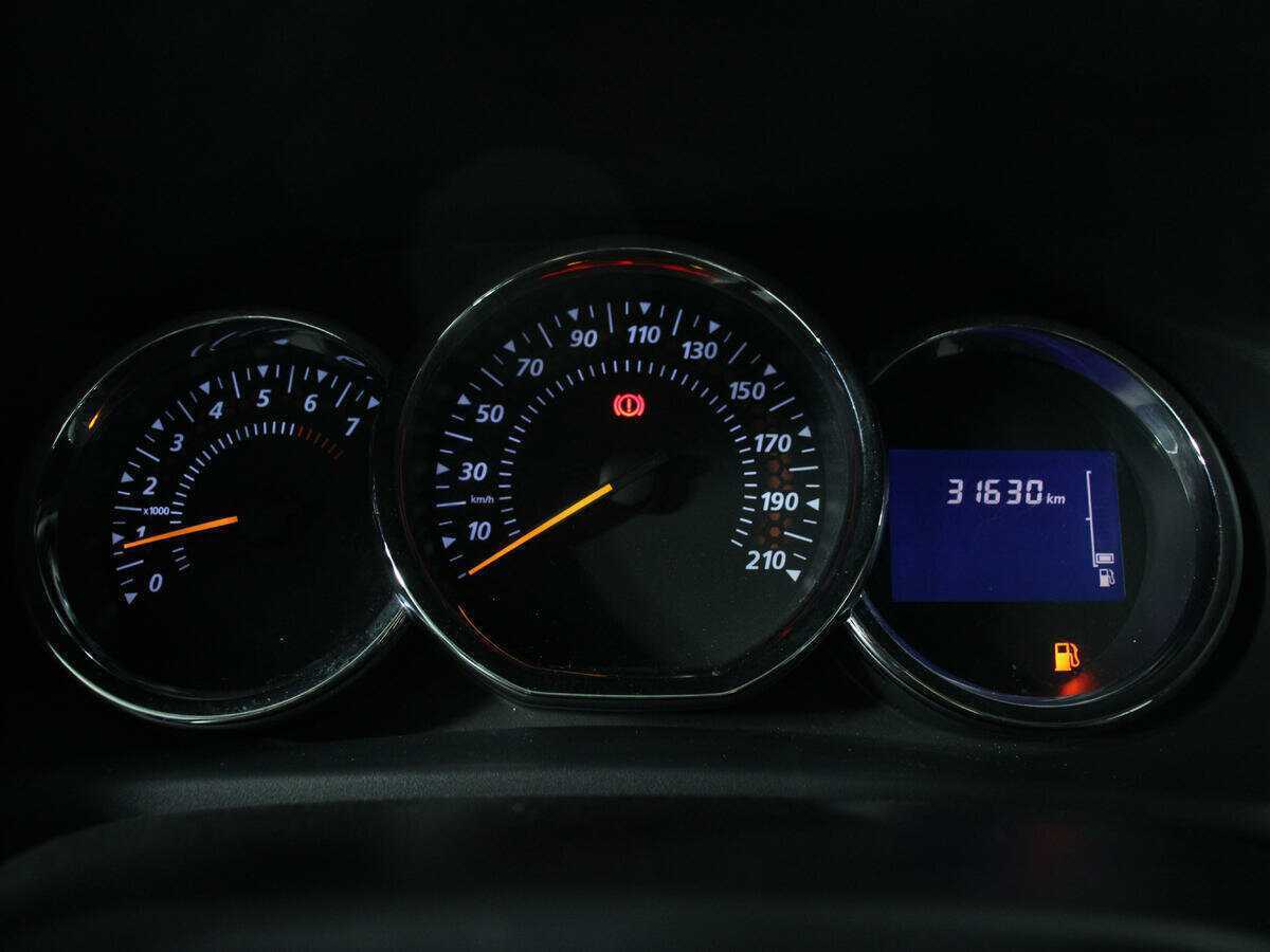 Renault Sandero б/у, 2017, Механическая. Фото: #8