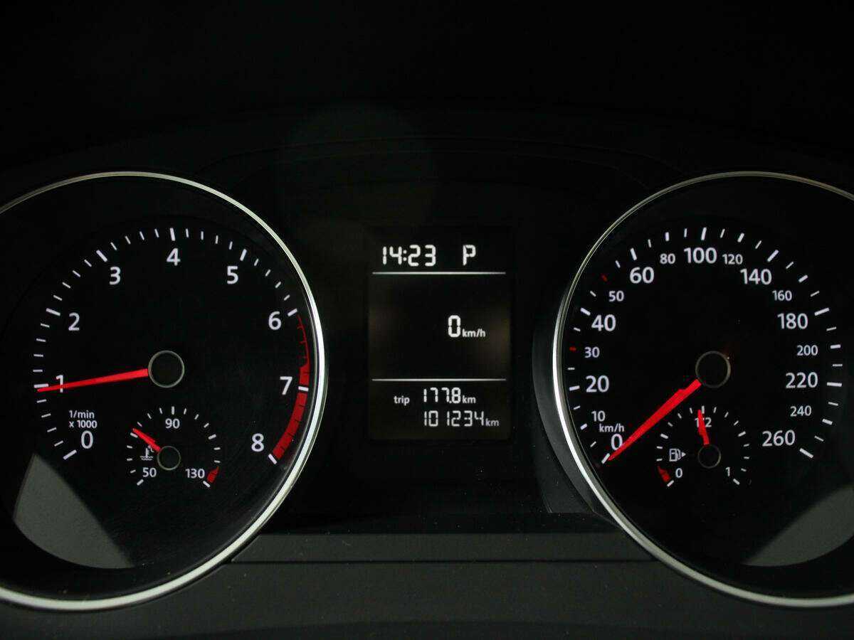 Volkswagen Jetta б/у, 2016, Роботизированная. Фото: #10