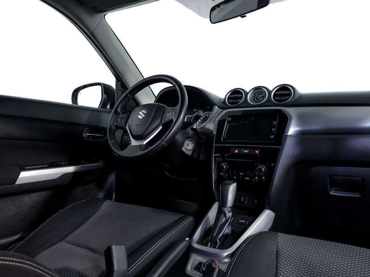 Suzuki Vitara б/у, 2016, Автоматическая. Фото: #6