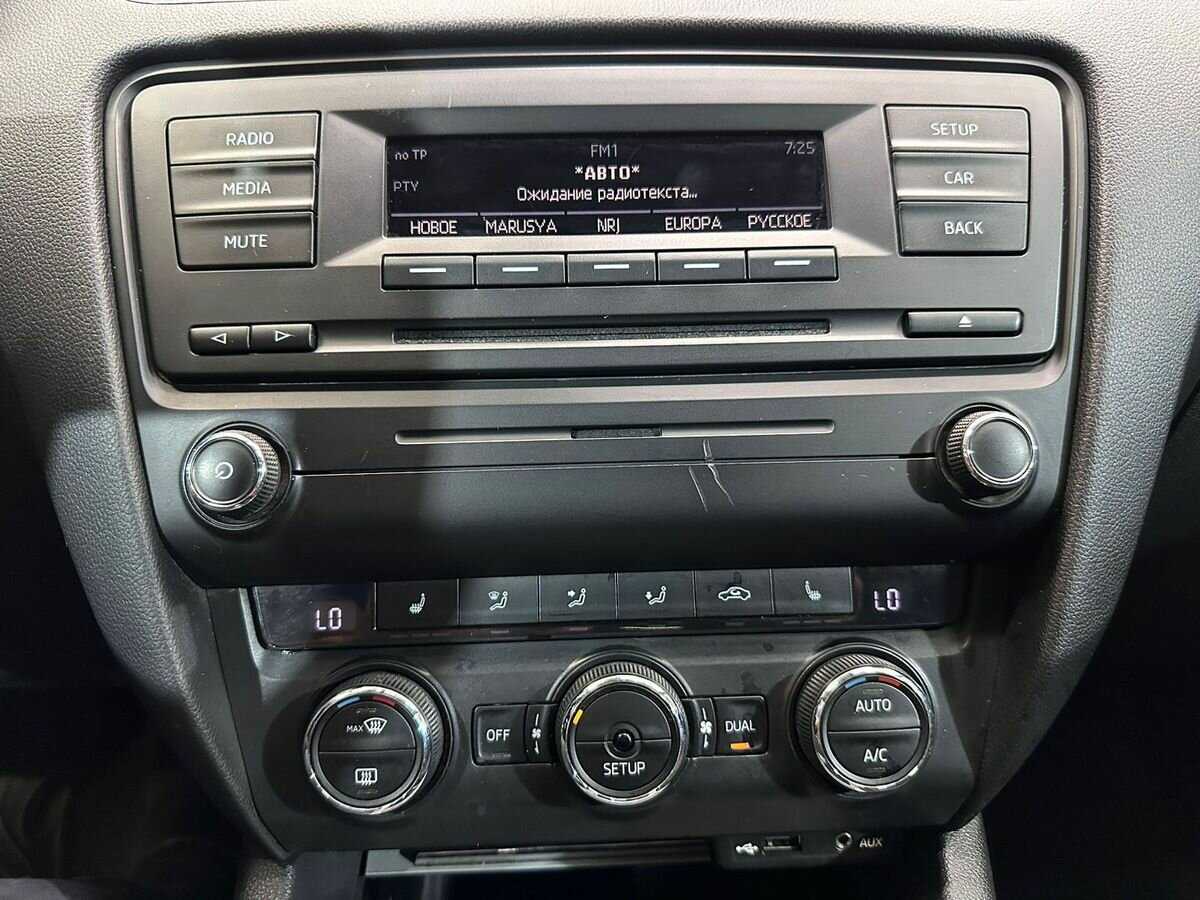 Skoda Octavia б/у, 2013, Механическая. Фото: #11