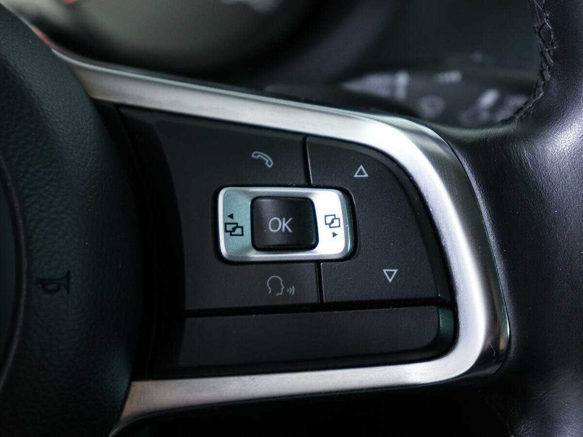 Volkswagen Polo б/у, 2019, Роботизированная. Фото: #17