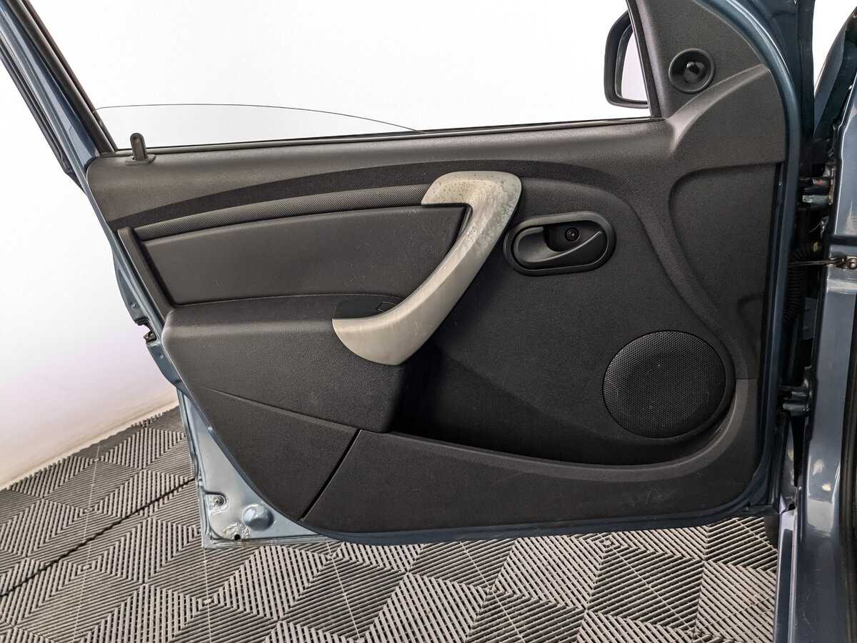 Renault Sandero б/у, 2012, Механическая. Фото: #14