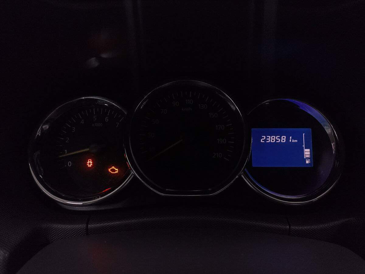 Renault Duster б/у, 2015, Механическая. Фото: #12